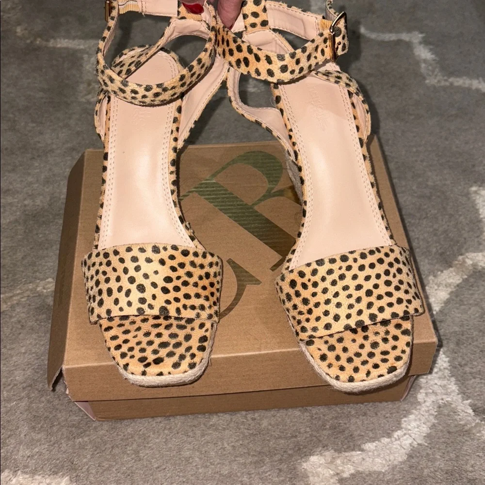 Charlotte Russe leopard espadrille sandal wedge heel Size 7